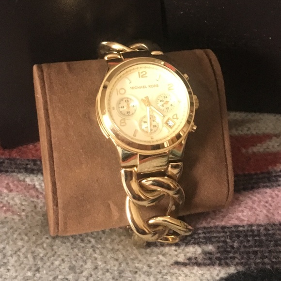 Limited edition Michael kors chain link gold watch